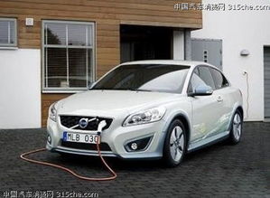 3小時即可滿電出行 沃爾沃C30電動版量產，汽車市場迎來綠色新選擇